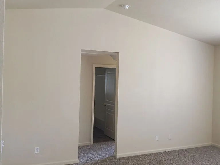 546 Rawe Peak Dr — Photo 5