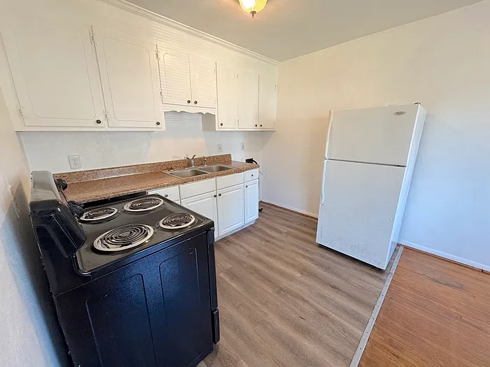 406 Bosley Ave #D — Photo 14