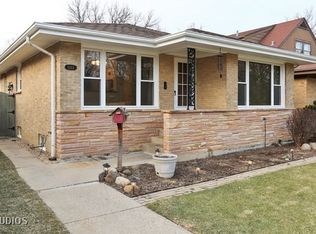 6244 N Forest Glen Ave, Chicago, IL