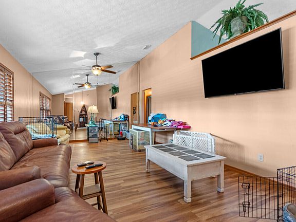 3rd image of 1119 SE Cambridge Drive