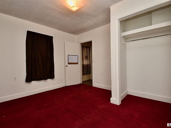 5th image of 1629 S Oakwood Ave