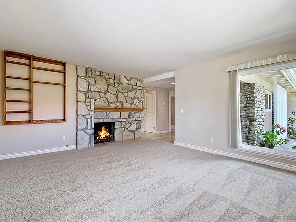 5th image of 17154 Bernardo Oaks Dr