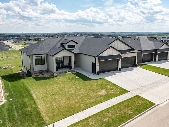 5th image of 2115 Tule Ln