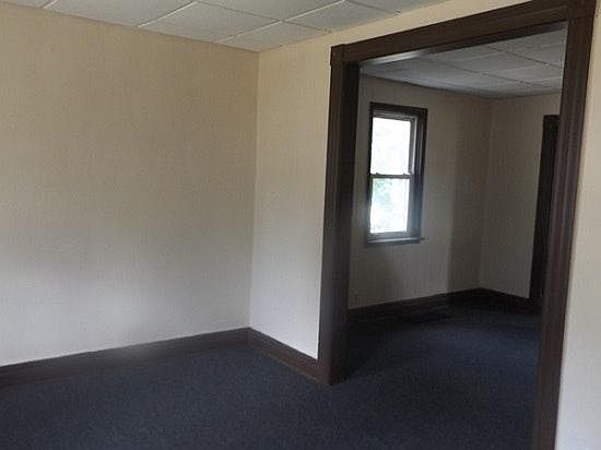 2nd image of 1316 Willow Ave #House