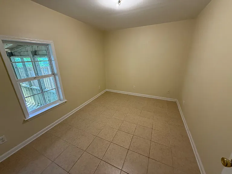 5011 Highcrest Dr — Photo 13