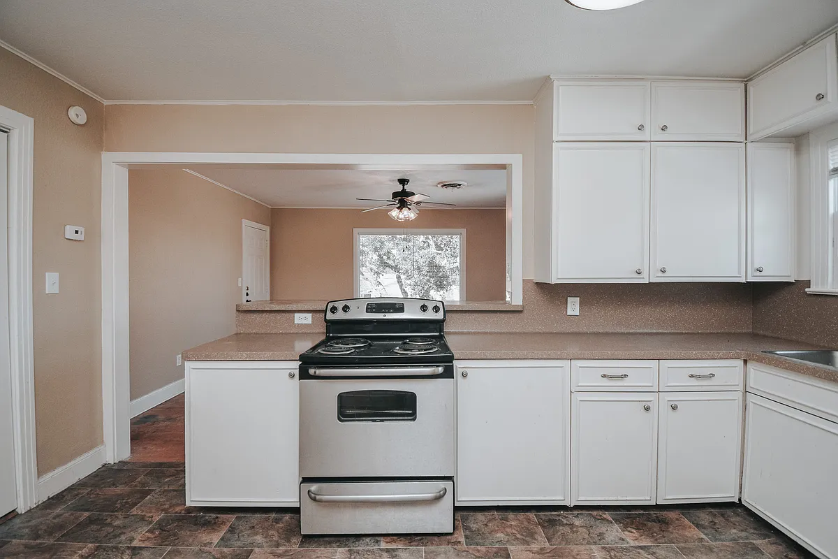Building Photo - 1503 E Virginia Ave #4