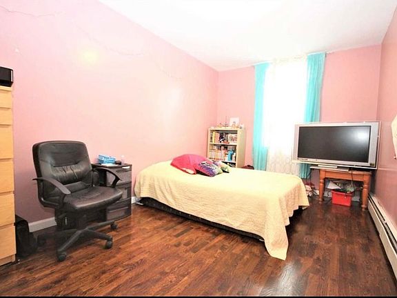 2nd image of 5937 Maspeth Ave Floor 2