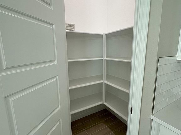 5th image of 17131 N 50th Pl
