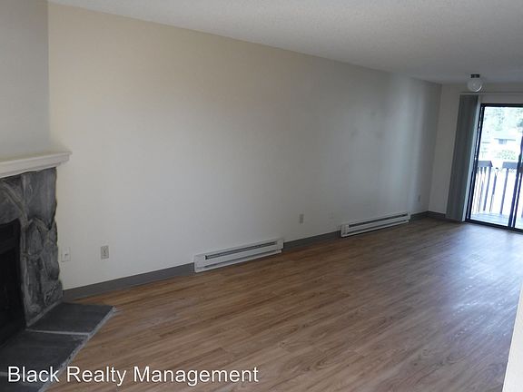 4th image of 2309 S Southeast Blvd #1