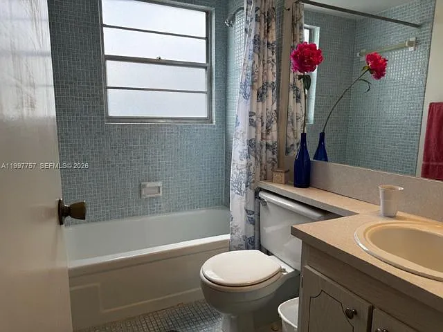 536 Fanshaw #M — Photo 10