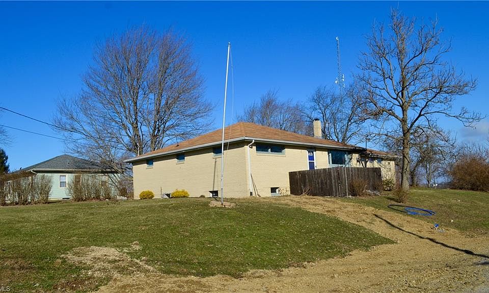 1st image of 48150 Homestead Dr