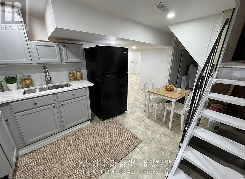2 bed, $1,200 — Photo 4