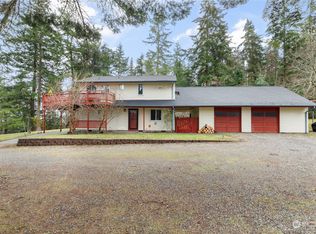 170 Denneboom Rd, Coupeville, WA 98239