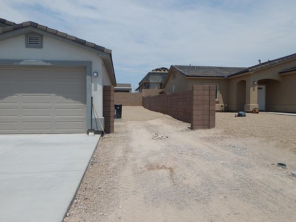 3rd image of 2399 Shadow Canyon Dr