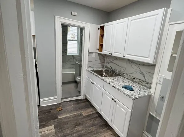 94 Pearsall Avenue image 1 of 15