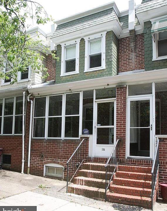 1st image of 726 Woodlawn Ave