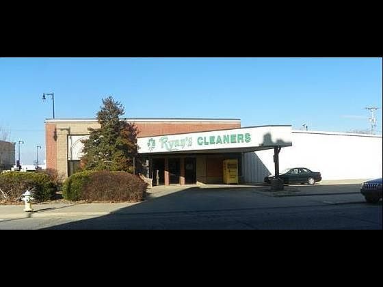 1st image of 706 N Broadway St