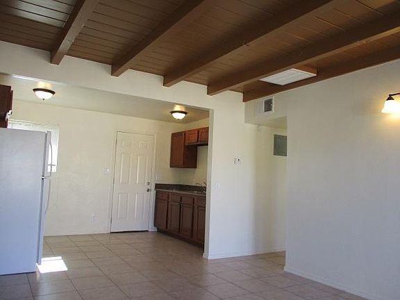 living room, from front pool area
