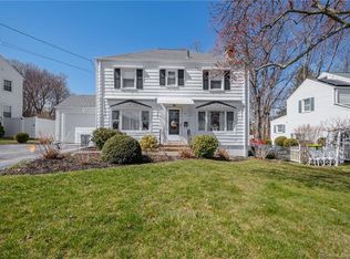 26 Forest Ridge Rd, Waterbury, CT 06708