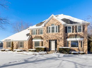 2S887 Meadowview Rd, Batavia, IL 60510