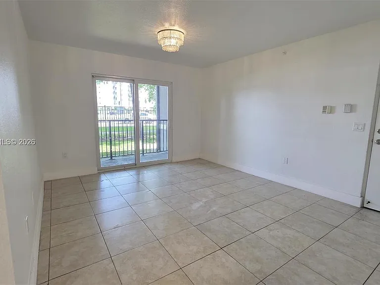 15480 SW 284th St #2111 — Photo 3