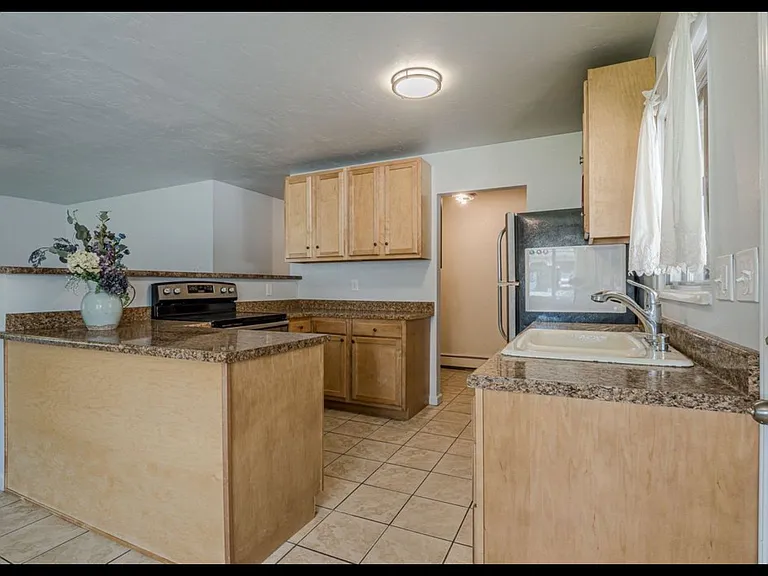 2832 1/2 Texas Ave — Photo 3