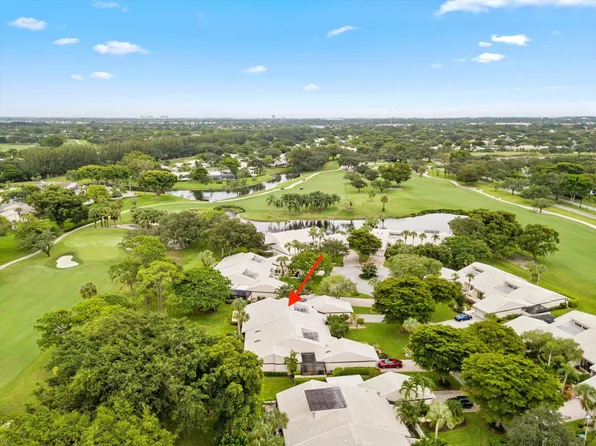 24 Villa Lane, Boynton Beach, FL 33436