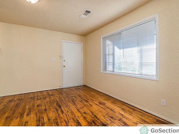 2nd image of 2712 Duncan Dr Unit B