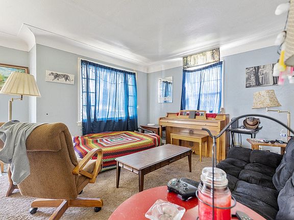 5th image of 3299 W Hobson Ave