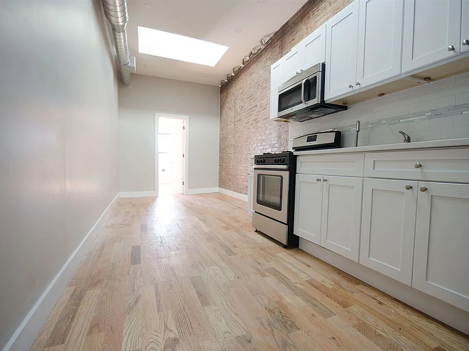 144manhattanave4B_03(2)