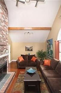 3rd image of 11 Erica Dr