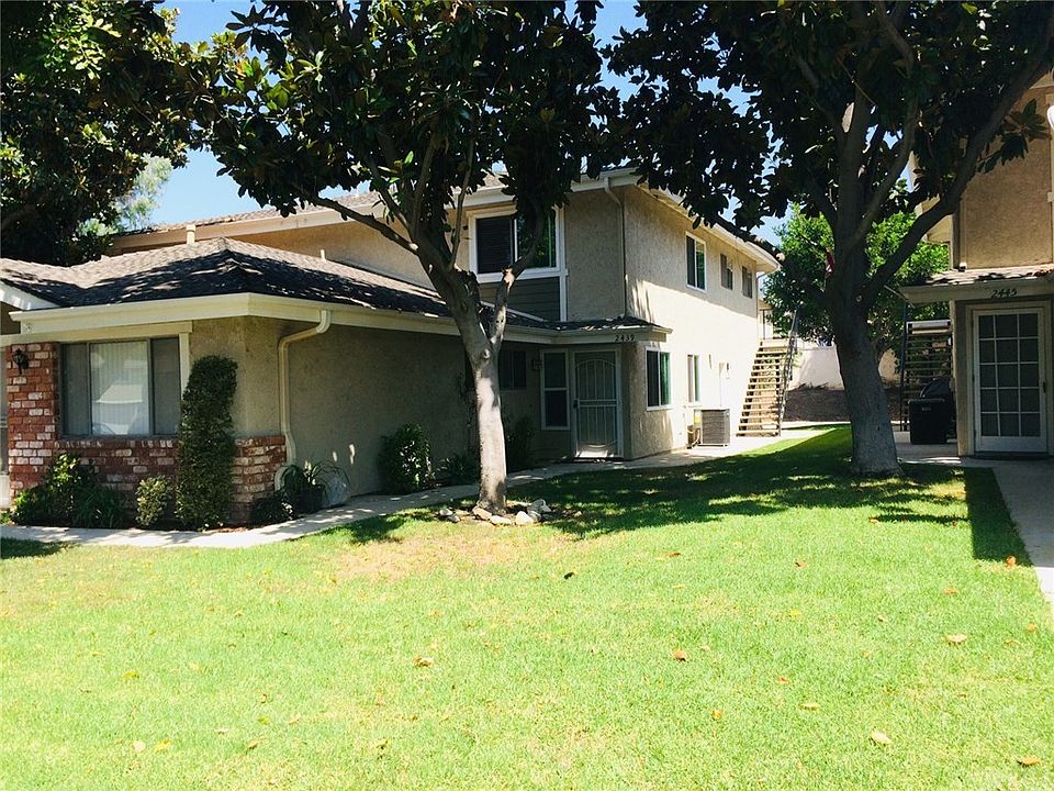 1st image of 2441 College Ln