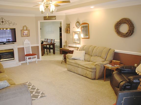 3rd image of 103 Shelby Dr