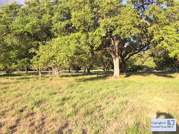 4th image of 1097 Oak Hollow Way