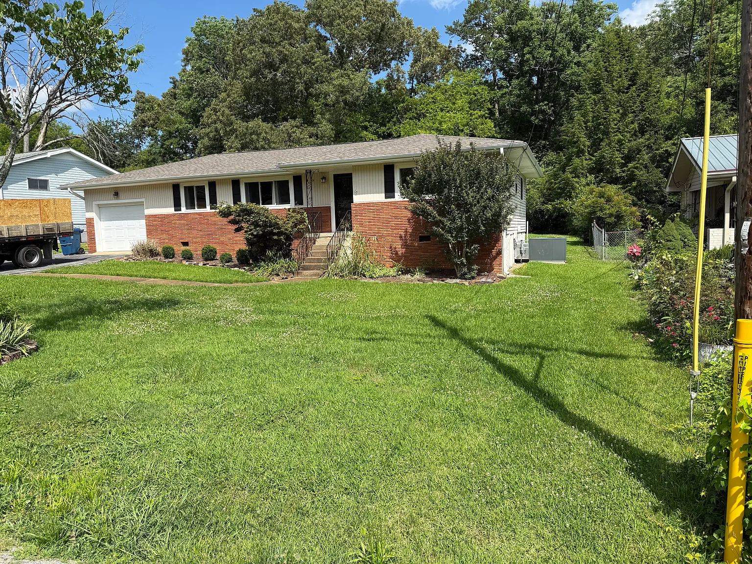 2 bed, 1.5 bath, 1518 sqft, $2,150 — Photo 1
