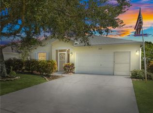 594 Cottonwood Rd, Sebastian, FL 32958