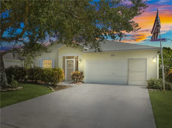594 Cottonwood Rd, Sebastian, FL 32958