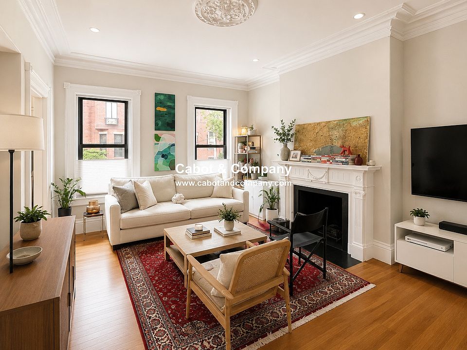 1st image of 354 Marlborough St APT 1