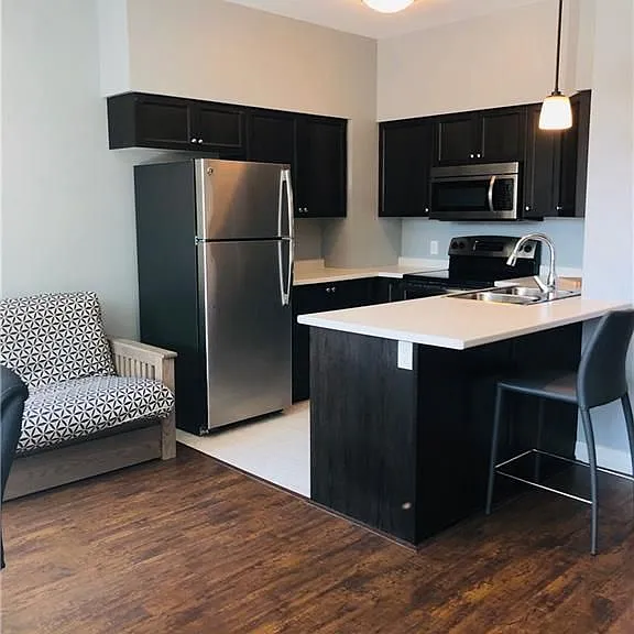 112 King St E #414 — Photo 8