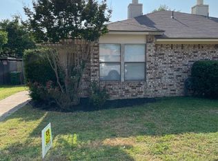 2816 Springhaven Ct, Bedford, TX 76021