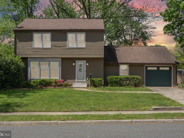 153 Oxford Rd, Delran, NJ 08075