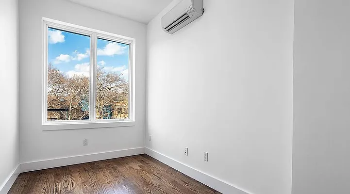 Rented by Reavis | media 9