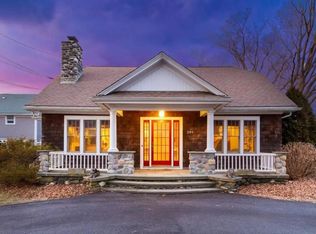 289 Prospect Ave, Middletown, RI 02842