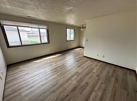922 Boston Way — Photo 3