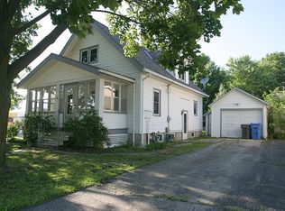 304 W Milwaukee St, Watertown, WI 53094