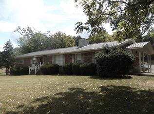 1915 Crescent View Rd, Pulaski, TN 38478