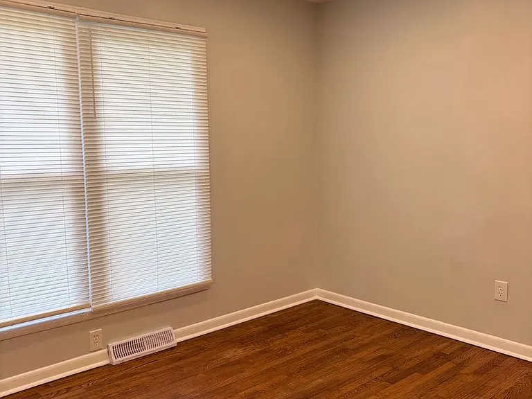 421 Forest Hill Ave — Photo 6