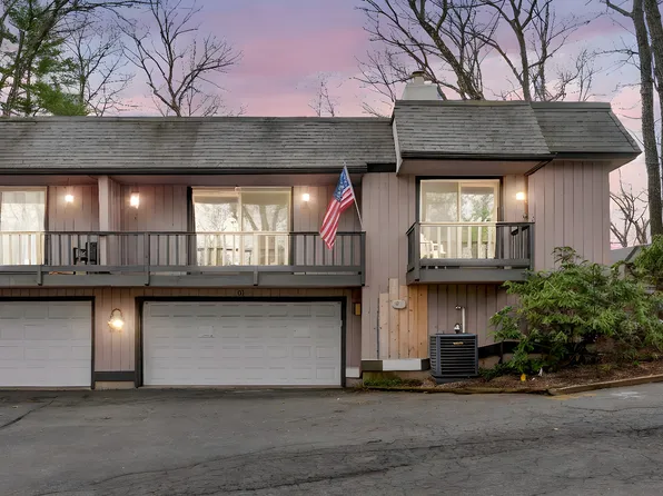 48 Coach Drive #48, Southington, CT 06489