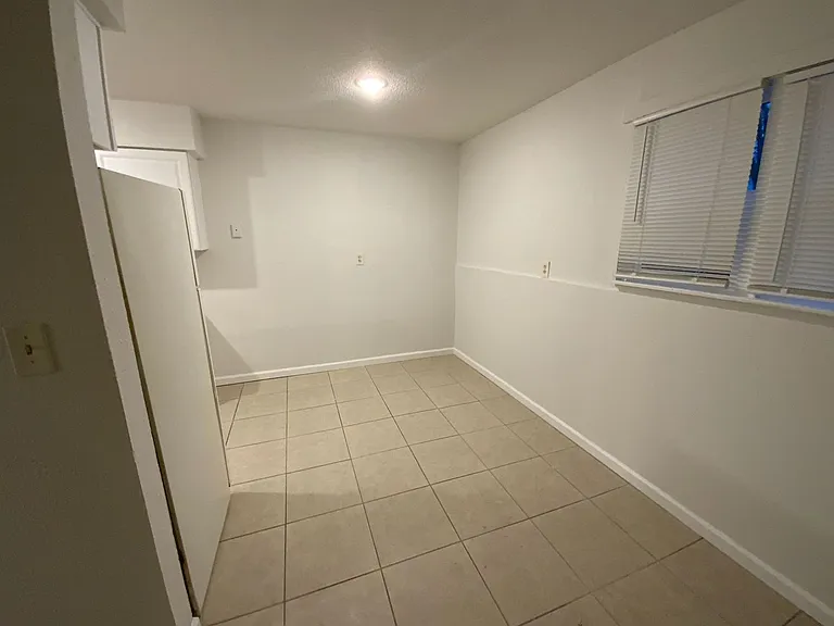 211 Snead Dr — Photo 9