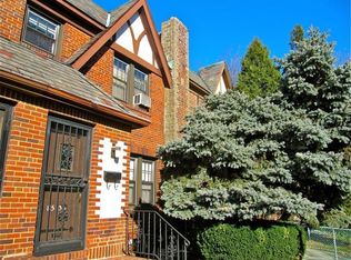 8535 67th Rd, Flushing, NY 11374